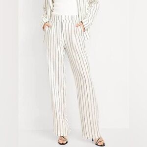 Old Navy Extra High-Waisted Linen-Blend Taylor Wide-Leg Trouser Pants